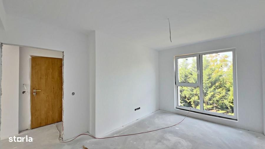 Apartament cu 3 camere decomandat în Cristian