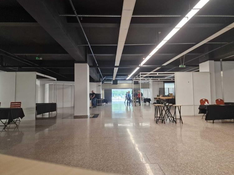 Spațiu comercial, de 1,500 mp, în Central