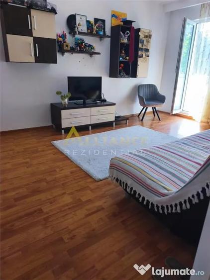 Garsonieră decomandată în Berceni