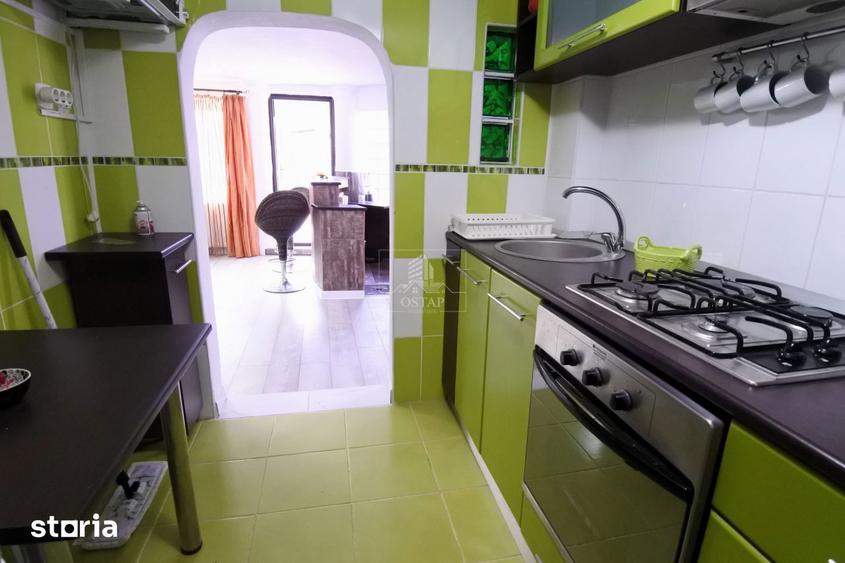 Casă cu 4 camere cu Canalizare în Central