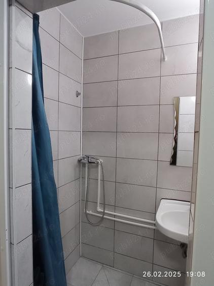 Garsonieră decomandată în Central