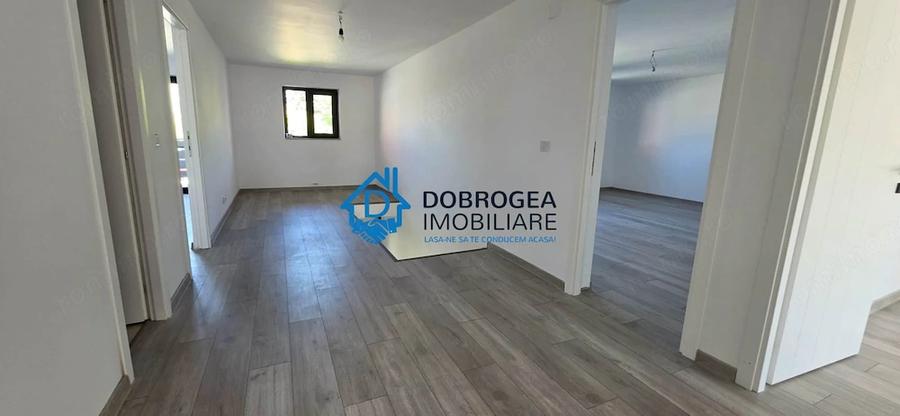 Casă cu Teren 300 Mp în Păcii