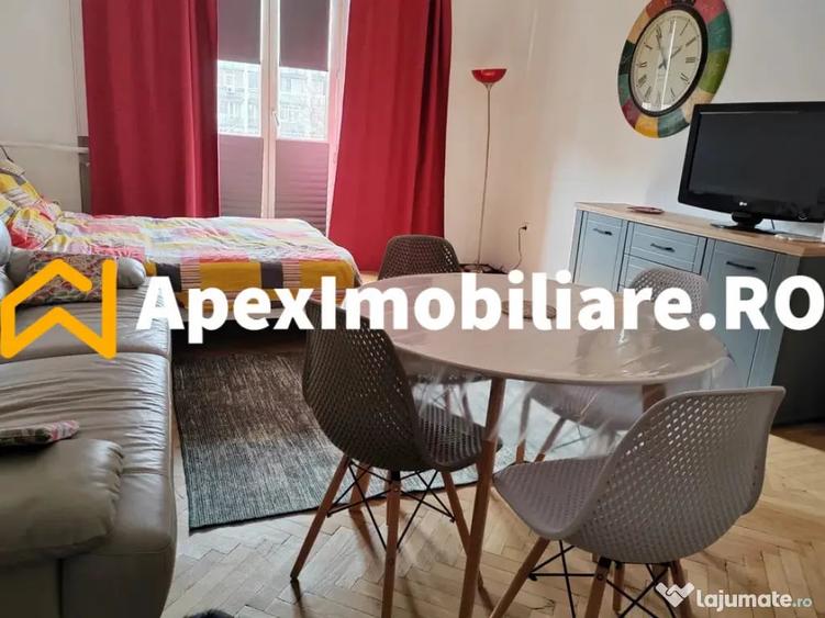 Garsonieră decomandată în P-ța Romană