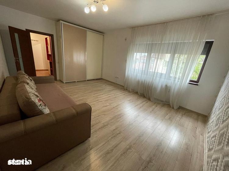 Apartament cu 3 camere în Central — fotografia 1