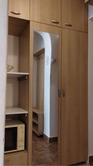 Garsonieră decomandată în Central
