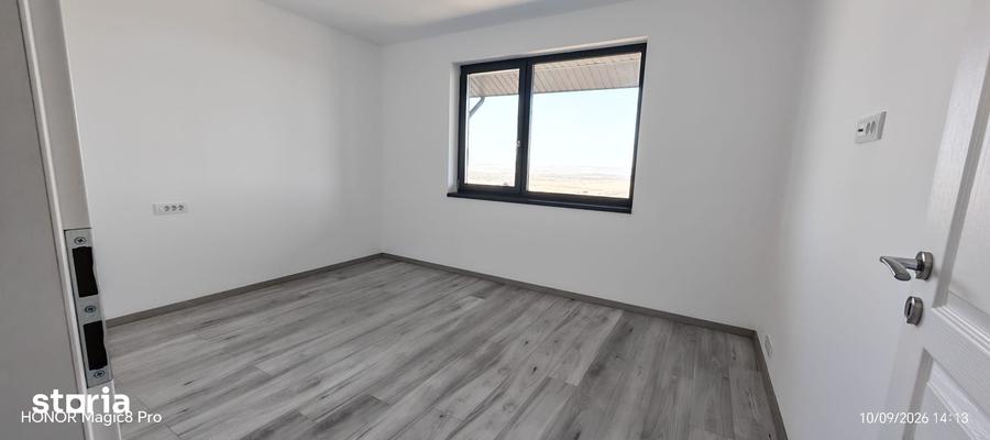 Casă cu 3 camere cu Teren 650 Mp în Tomești