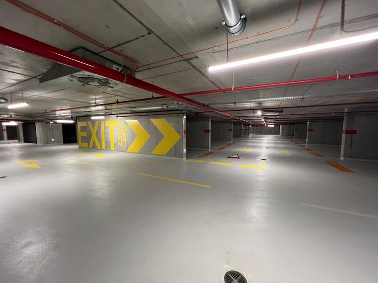 Apartament cu 3 camere semidecomandat în Cotroceni
