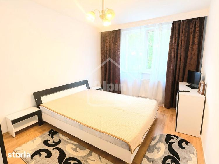 Apartament cu 2 camere decomandat în Florilor