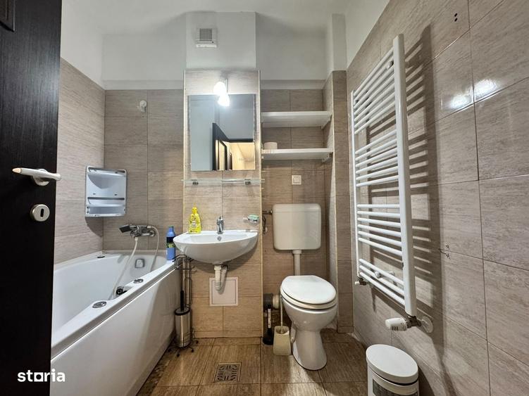 Apartament cu 3 camere în Letea