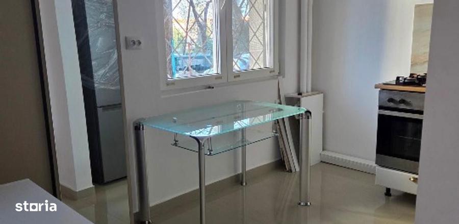 Apartament cu 2 camere semidecomandat, mobilat în Domenii