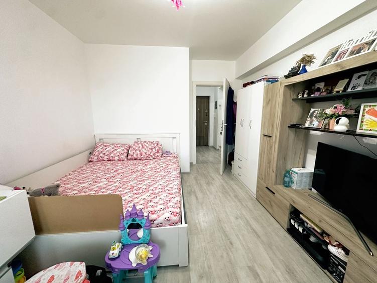 Apartament cu 2 camere decomandat, mobilat în Titan