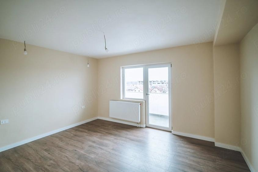 Apartament cu 3 camere decomandat în Micro 2