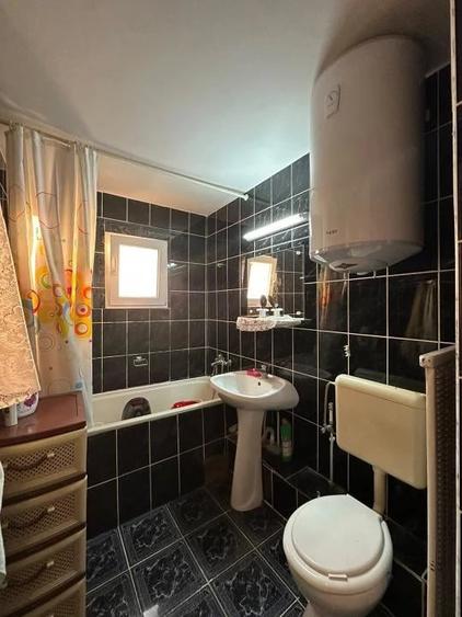 Apartament 3 Camere Decomandat | zona Iulius Mall - 2