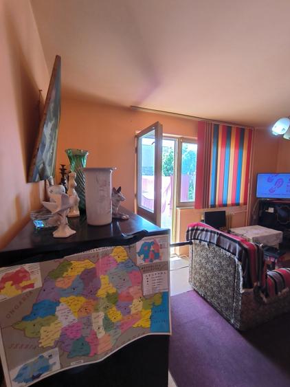 Apartament cu 3 camere semidecomandat în Baraolt