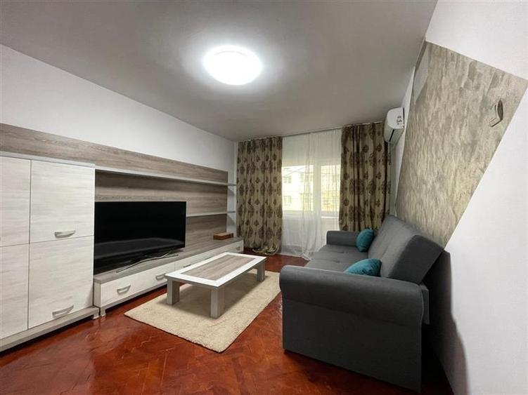 Apartament cu 2 camere decomandat în Babadag