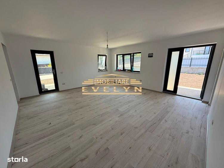 Casă cu 4 camere cu Teren 550 Mp în Central