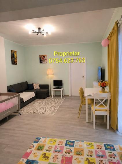 Apartament cu 3 camere semidecomandat în Titan
