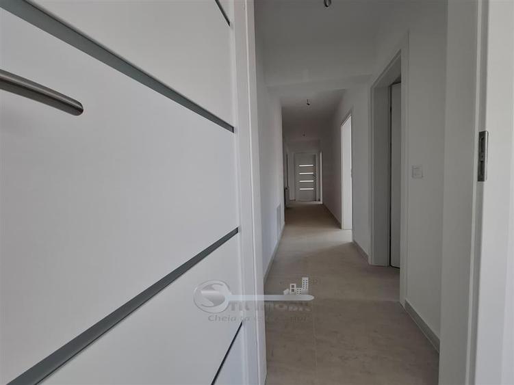 Apartament cu 3 camere decomandat în Galata
