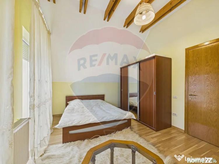 Casă cu 4 camere cu Teren 290 Mp în Trivale