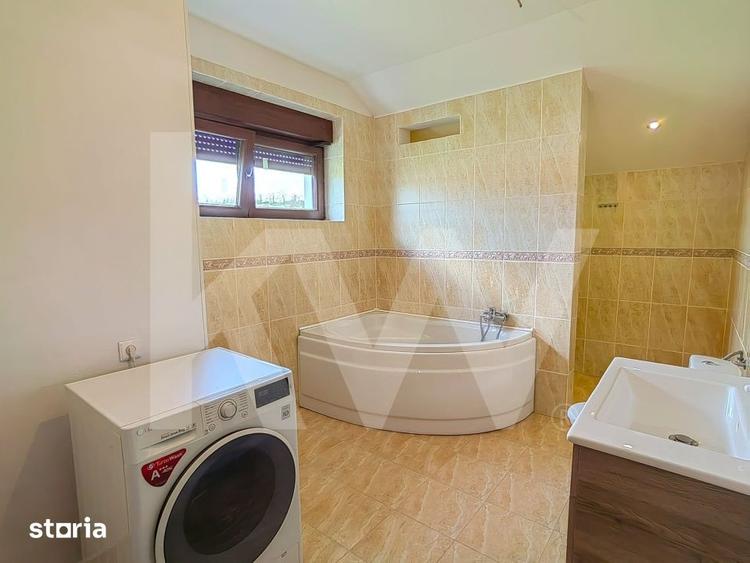 Casă cu 5 camere cu Teren 372 Mp în Est
