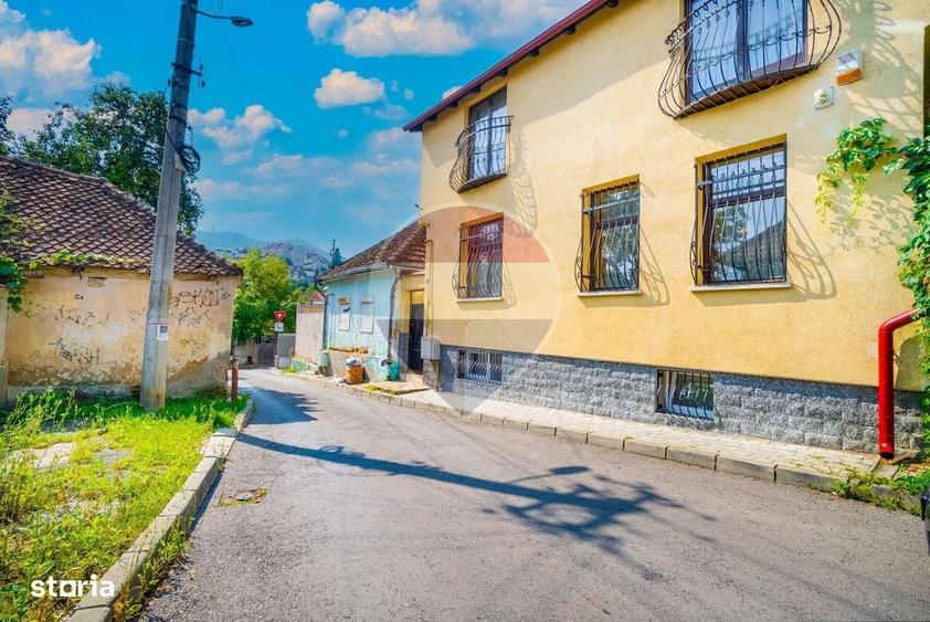 Vila individuala 8 camere, str. Horia, la 800 metri de Piata Sfatului - 4