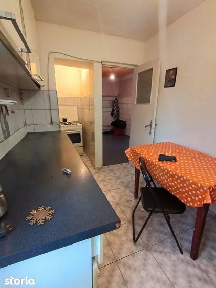 Apartament cu 4 camere decomandat în Tomis Nord