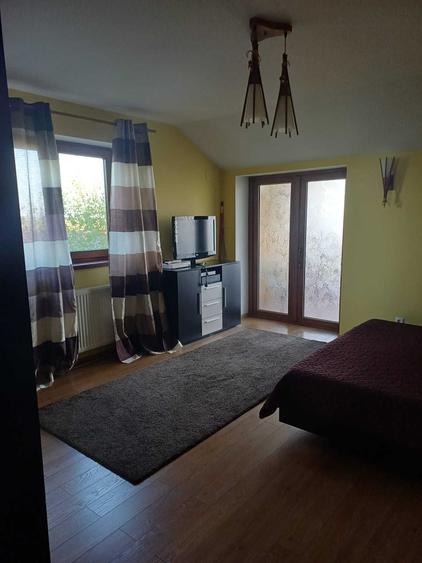 Casă cu 3 camere în Mărginenii de Sus