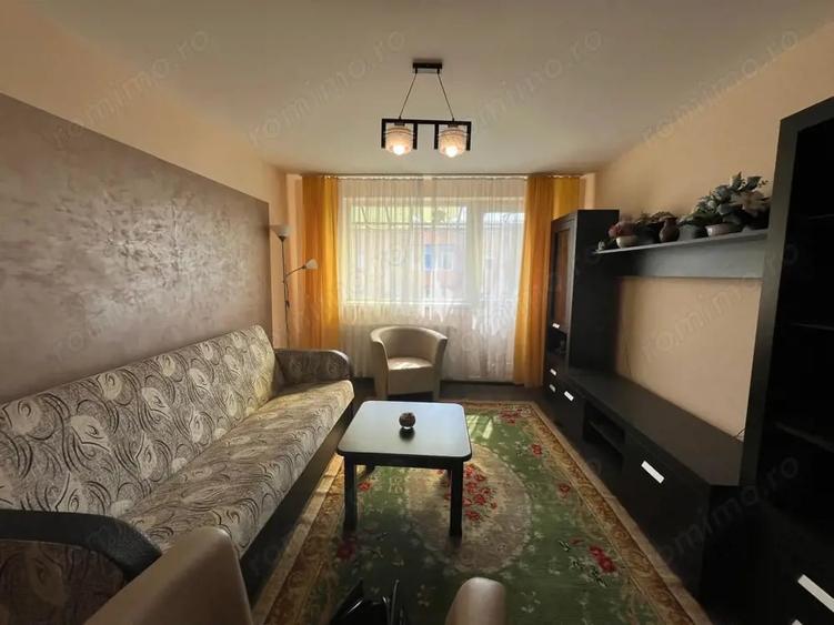 Apartament cu 4 camere semidecomandat, mobilat în Lugoj