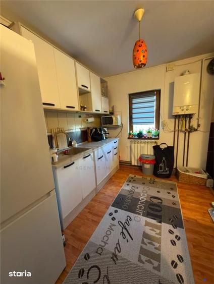 Apartament cu 2 camere semidecomandat, mobilat în Soarelui
