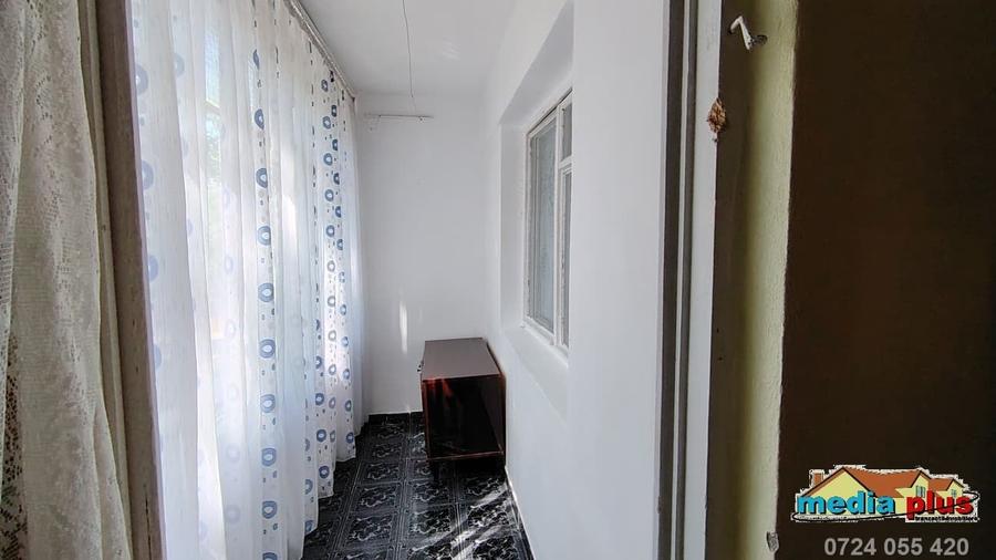 Apartament cu 2 camere decomandat în Micro 13