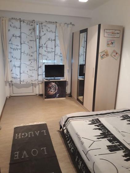 Apartament cu 2 camere în 13 Decembrie