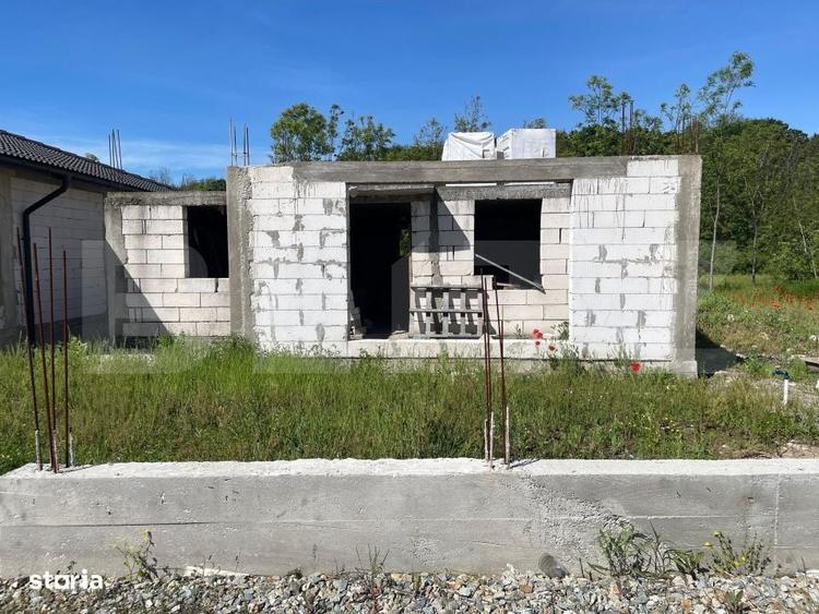 Casă cu 4 camere în Drăgoeni