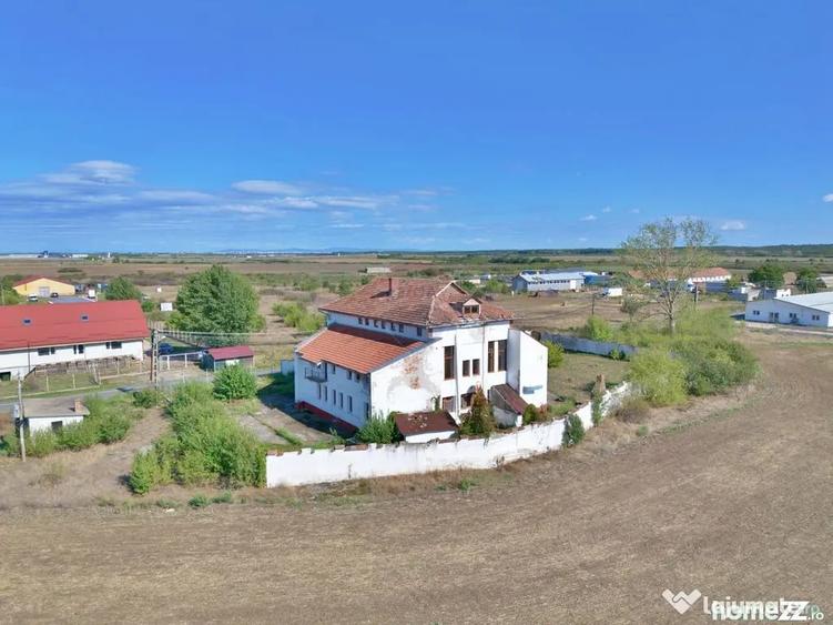 Spațiu comercial, de 728 mp, în Central