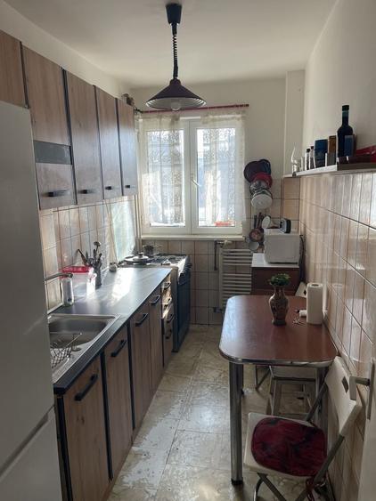 Apartament cu 3 camere semidecomandat în Exterior Vest