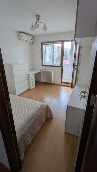 Apartament cu 4 camere decomandat în Militari