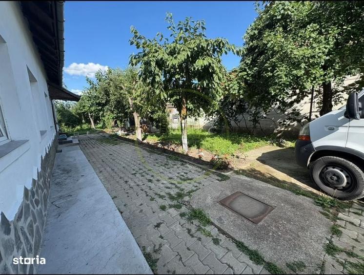 Casă cu 3 camere în Rotbav