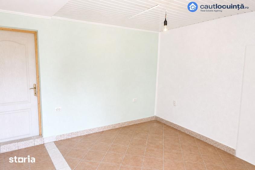 Casă cu 8 camere cu Teren 162 Mp în Dobroești