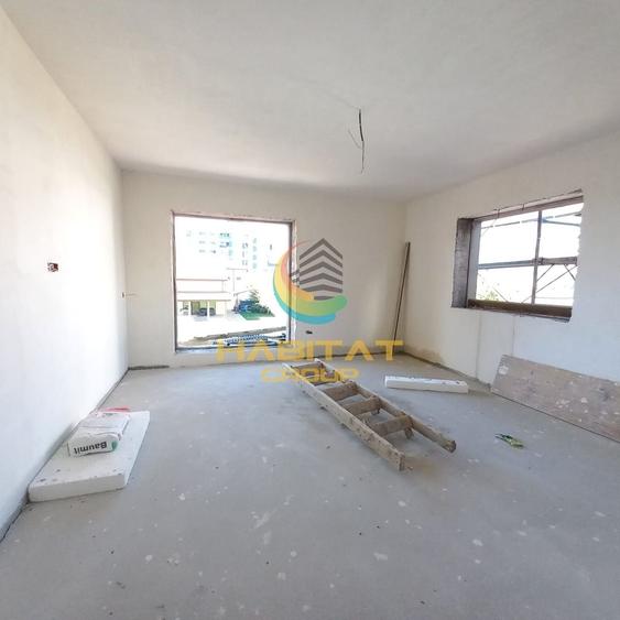 Apartament cu 3 camere decomandat în Metalurgiei
