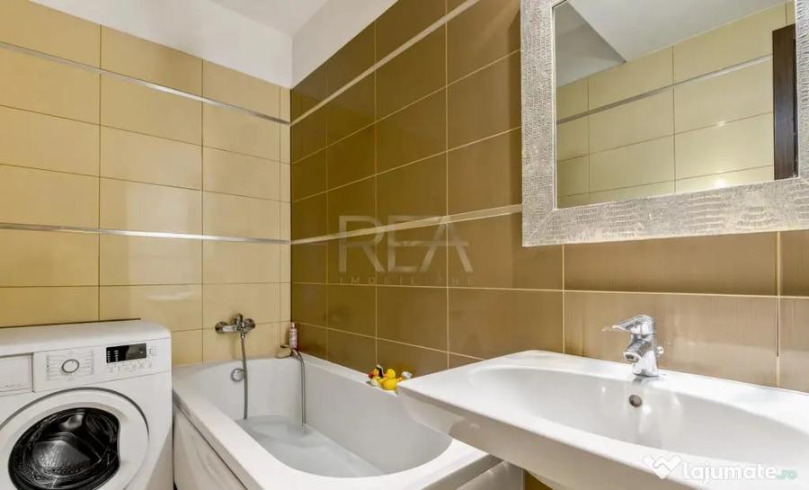 Apartament cu 3 camere semidecomandat în Titulescu