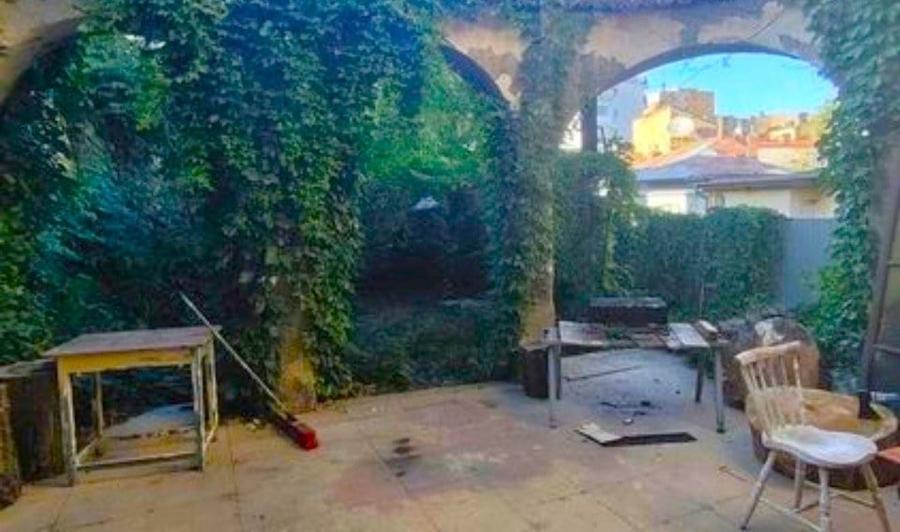 Casă cu 10 camere cu Teren 478 Mp în Armeneasca