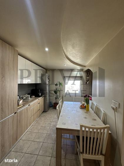 Apartament cu 4 camere, mobilat în Mehala