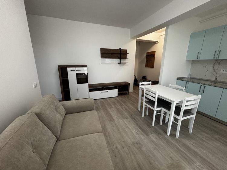 Apartament cu 2 camere semidecomandat în Lunca Cetățuii