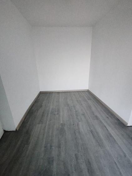 Casă individuală cu 3 camere cu Canalizare în Brodoc