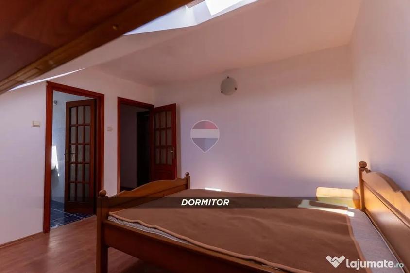 Apartament cu 7 camere decomandat în Central