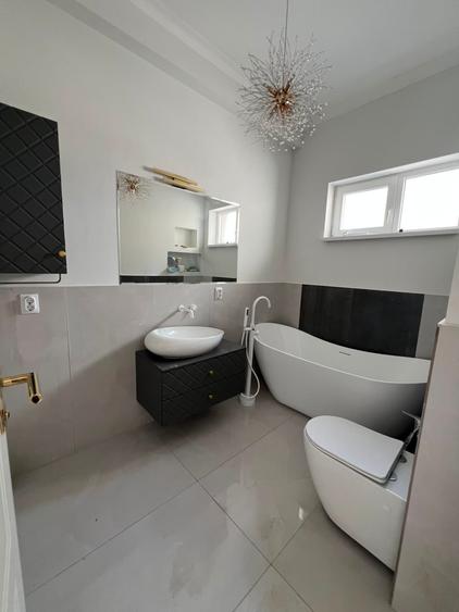 Apartament cu 4 camere semidecomandat în Corbeanca