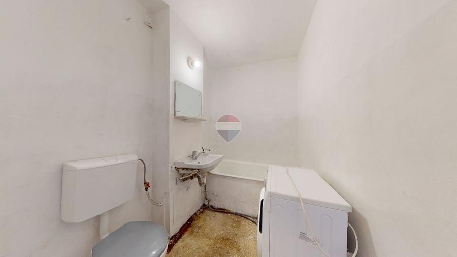 Apartament cu 2 camere decomandat în 13 Decembrie