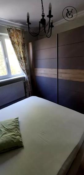 Apartament cu 3 camere semidecomandat, mobilat în Tomis I
