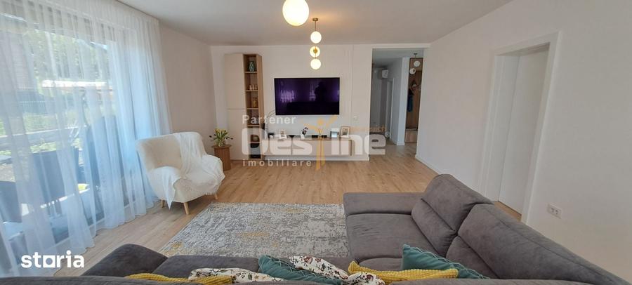 Casă cu 4 camere cu Teren 498 Mp în Miroslava