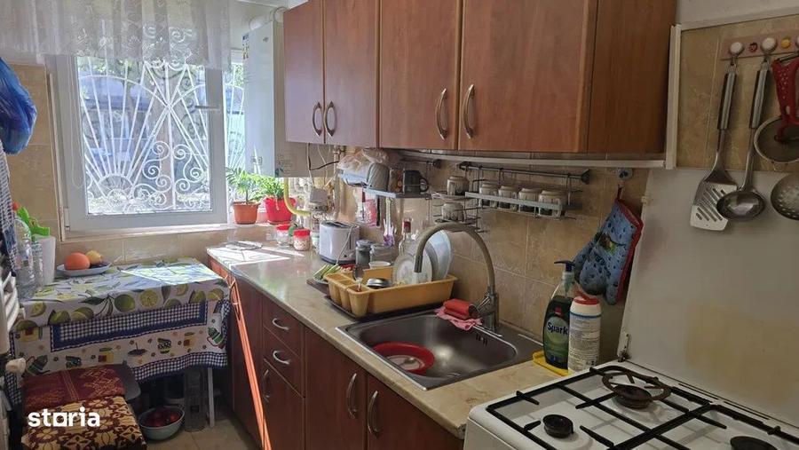Apartament cu 2 camere semidecomandat în Inel II