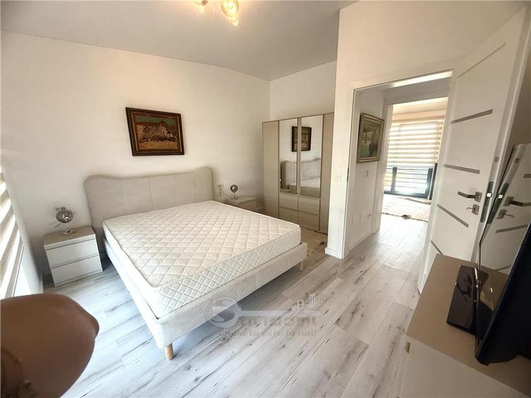 Duplex cu 4 camere cu Canalizare în Valea Adâncă